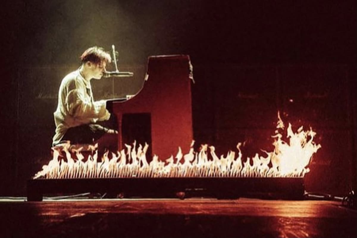 YUNGBLUD – ALLY PALLY