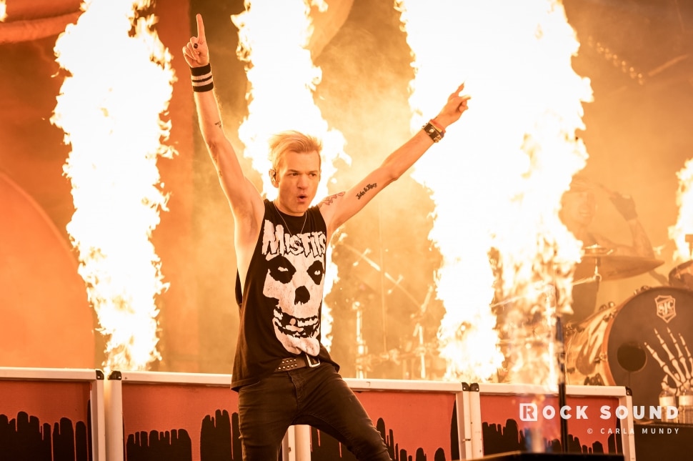 SUM 41 2022
