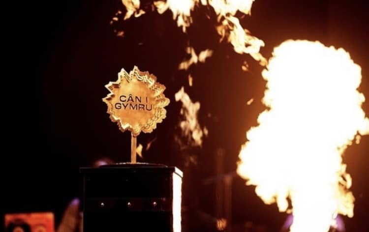 SONG OF WALES CAN I GYMRU