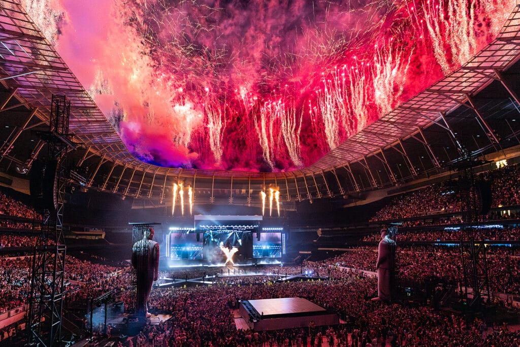 Chris Brown World Tour - Photo 1