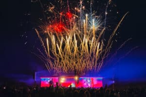Oasis UK Tour - Photo 1