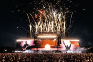 Oasis UK Tour - Photo 2